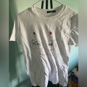 T shirt size medium